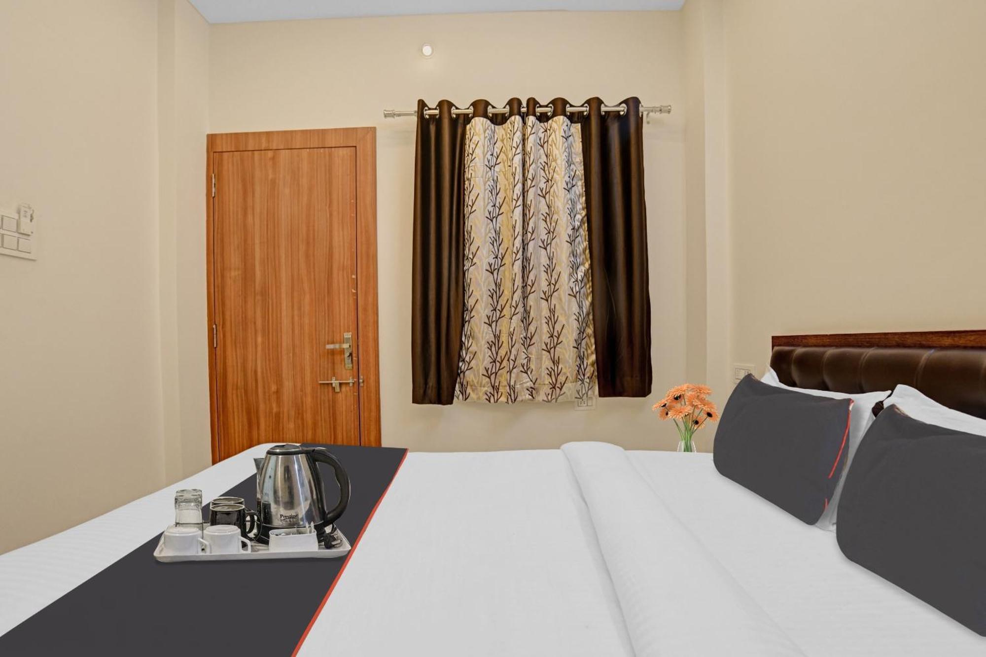 Collection O Riddhi Siddhi Hotel Indore Exterior photo